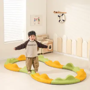 Curved stackable peak balance beam 1