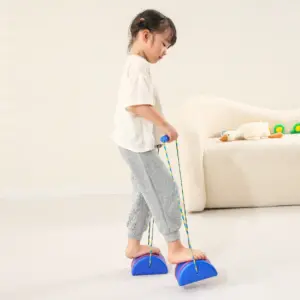 Semicircle stilt with handle 1
